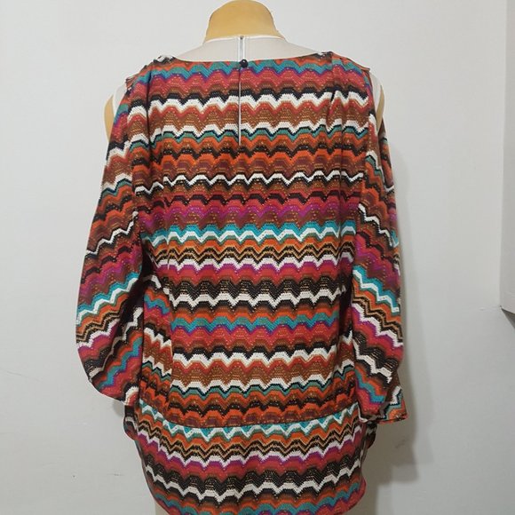 Multi Color open sleeve top - Picture 2 of 3